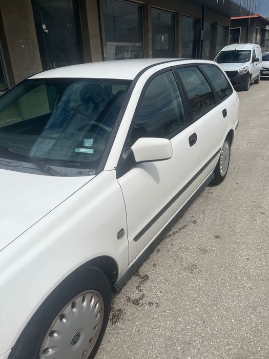 Volvo V40 1.6/109 коня