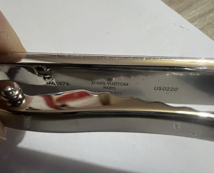 Louis Vuitton ac de cravata nou original