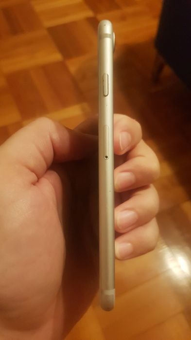 Iphon 7 impecabil ,amprenta functionala !