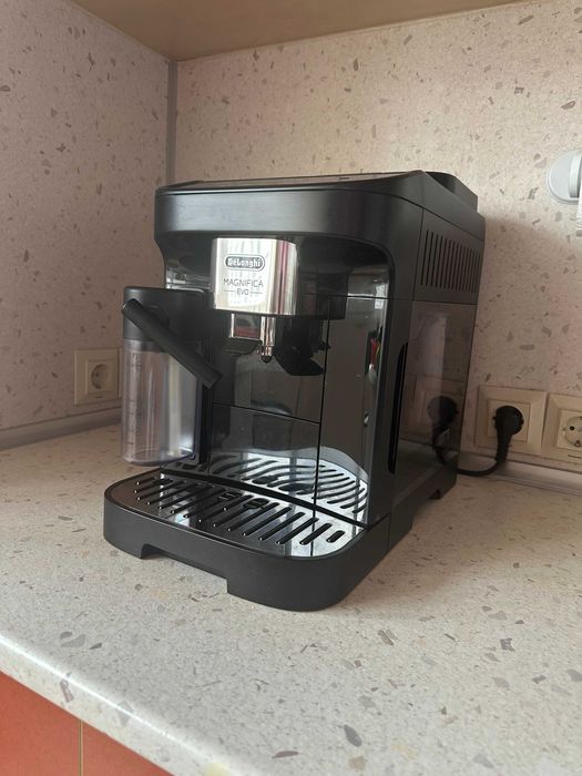 Кафе машина Delonghi Magnifica Evo