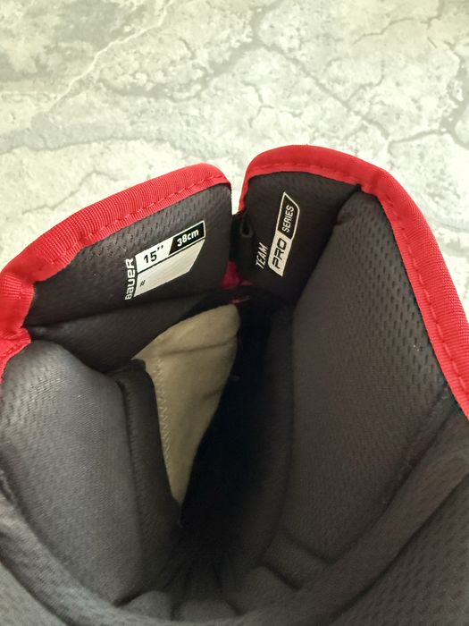 Хокеейные краги bauer