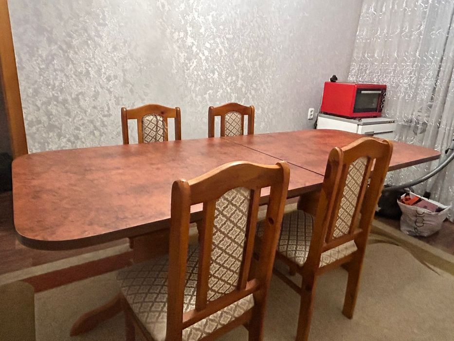 Продам стол со стульями