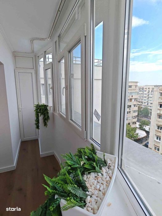 Decebal - Apartament 4 camere / Renovat complet/ Decomandat