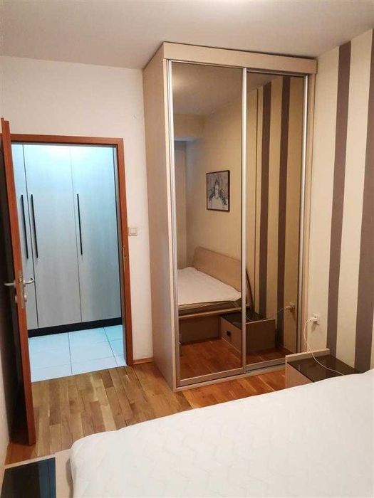 Дава се под наем Двустаен апартамент в Бургас, Изгрев - 58 кв.м за 255 € - Снимка #4