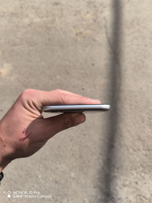 Iphone 6s plus bez sim