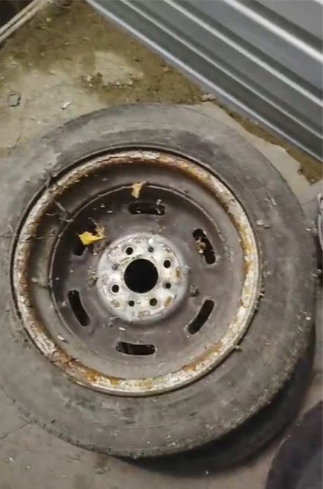 Продам разварки со старой резиной