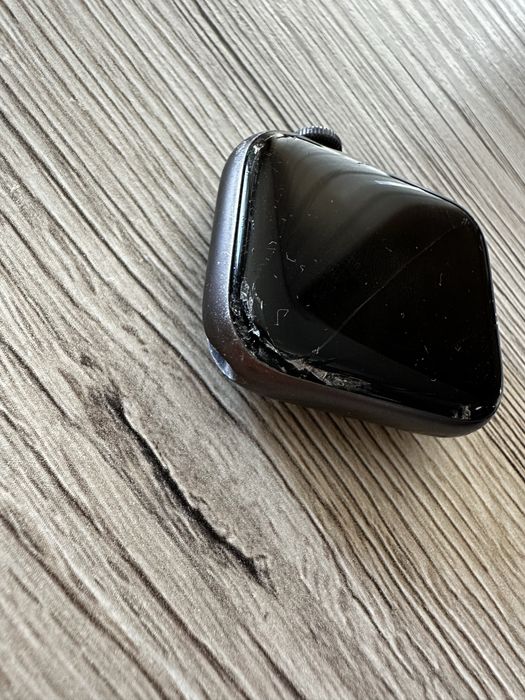 Apple Watch Series 5 GPS 40mm Aluminum / за части