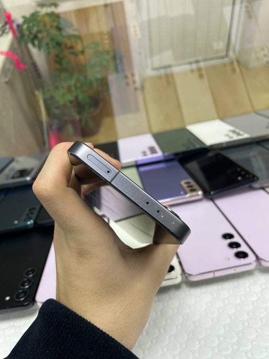 Samsung S24 fe xotirasi 8/256GB