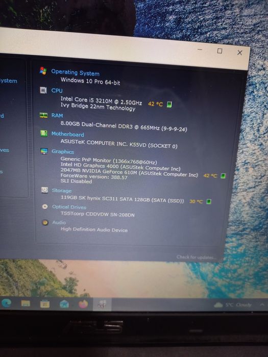 Laptop intel i5 ,ssd120,video nvidia 2gb,baterie 2 ore noua