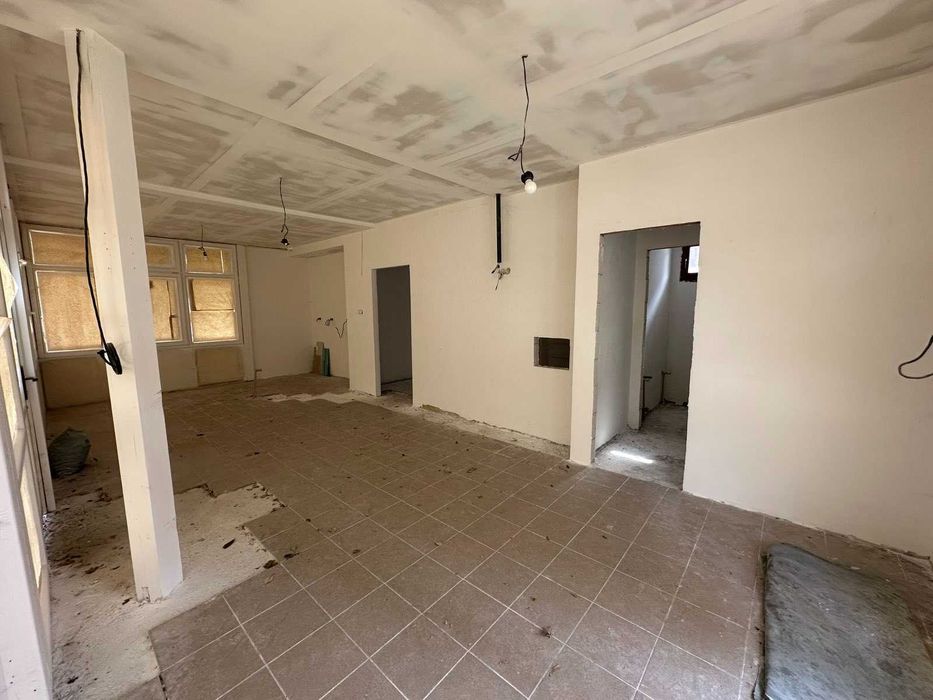 Продава се Заведение в Пловдив, Център - 61 кв.м за 689 €/кв.м - Снимка #4