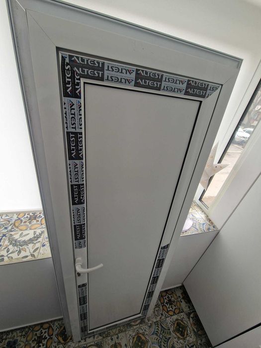 Врата за баня - АЛУМИНИЕВА 70х200 *НОВА*