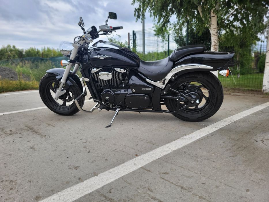 Vand/schimb cu Adventure /Suzuki Intruder M800 tobe  Vance&Hines 37500km