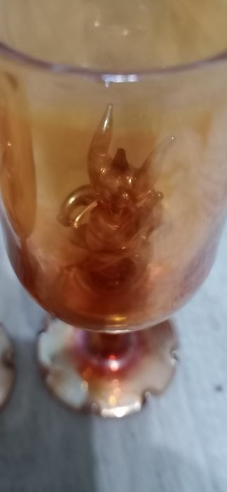 Рюмки с чертями.