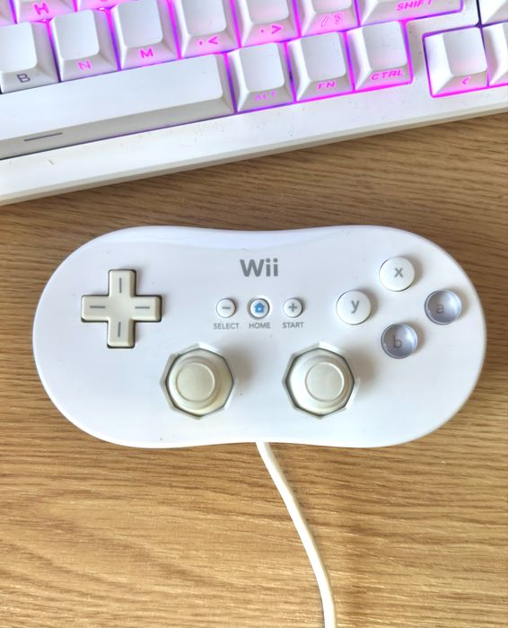Wii Classic Controller Official