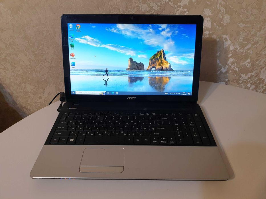 Отличный ноутбук Core i5 .