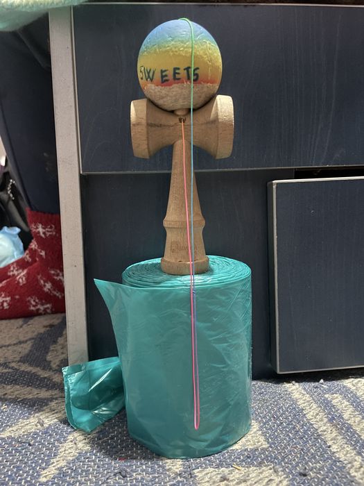 Kendama USA ata de 7 degete