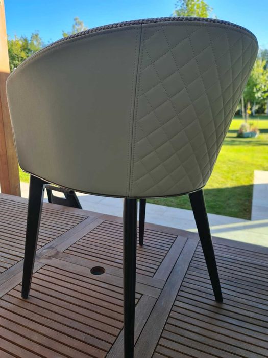 нов трапезен стол -