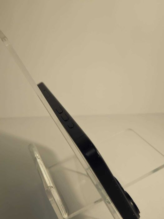 Apple iPhone 16 128GB – Baterie 88%