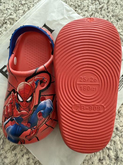 Обувки тип кроксове 26 номер