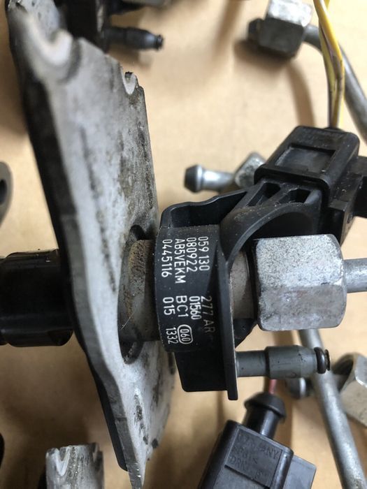 Комплект ГНП и Дюзи за Audi A6 A4 A5 Q5 A7 VW 190hp 239Hp след 2009