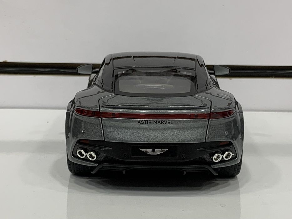 Modelka Aston Martin DBS Superleggera 1:24