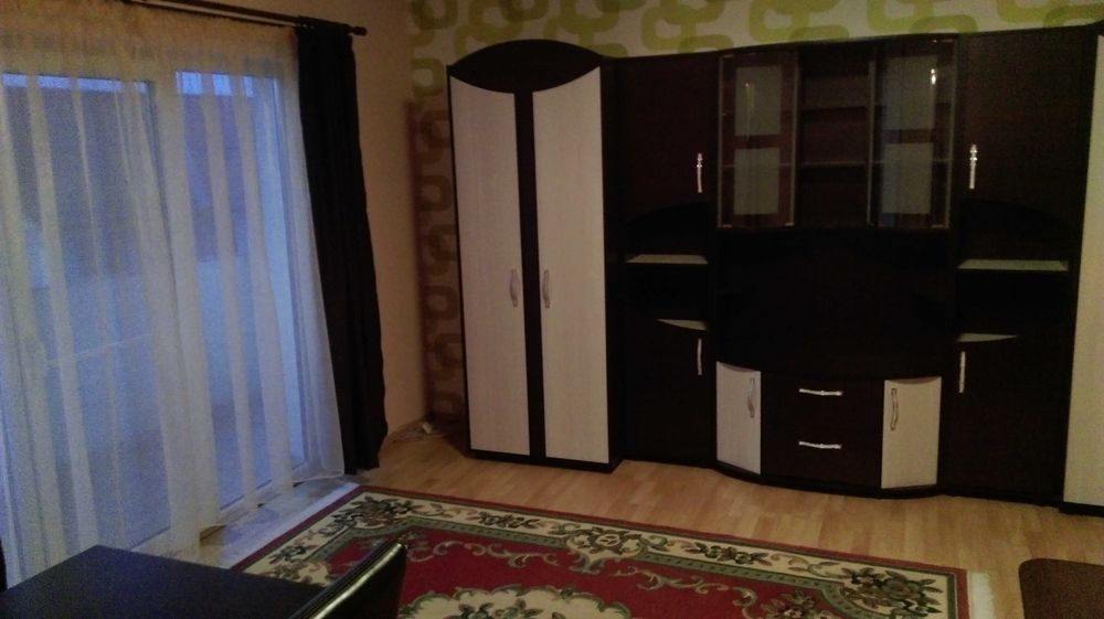 PF inchiriez apartament cu 2 camere in Floresti, str ioan Rus, nr 76