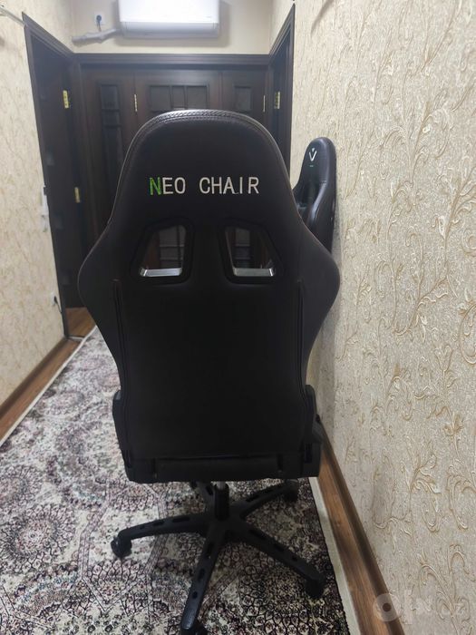 Игровое кресло чёрное б/у