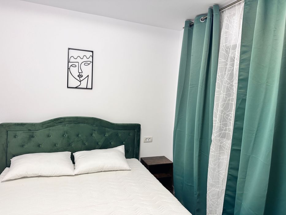 Închiriez apartament cu curte în Lumina, cu garantie o luna