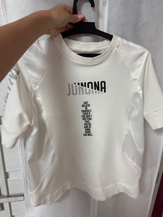 Бяла Тениска Junona