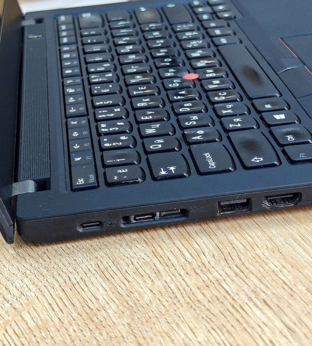 Ноутбук ThinkPad T490 | Core i7 | ОЗУ 8 | Lenovo