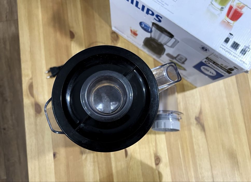 Блендер Philips продам черный