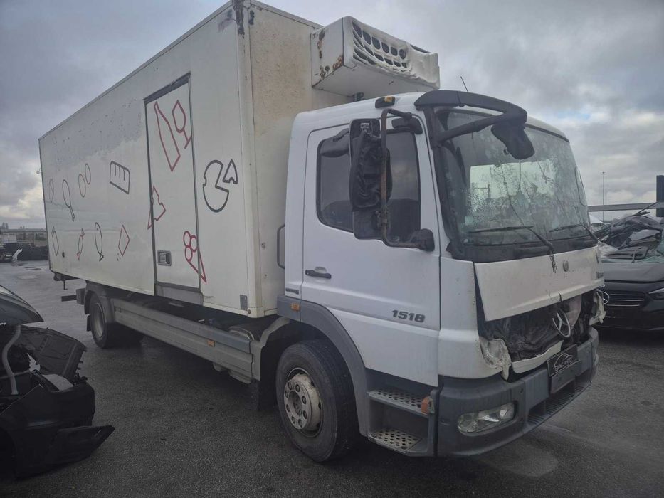 Mercedes-Benz Atego 1518