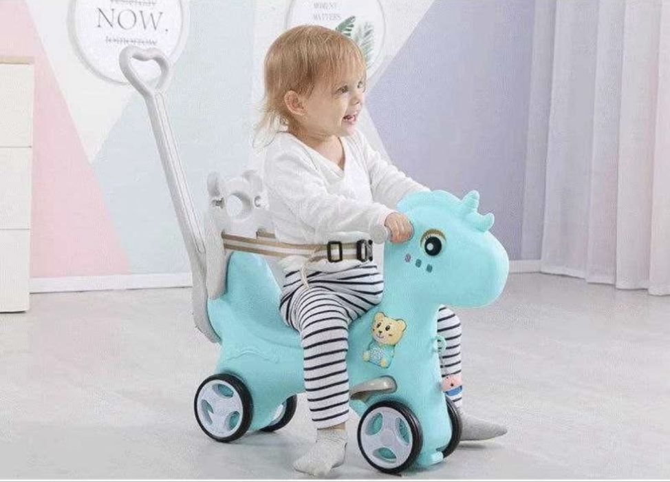 Детская игрушечная, лошадка кресло-качалка достафка бесплотно