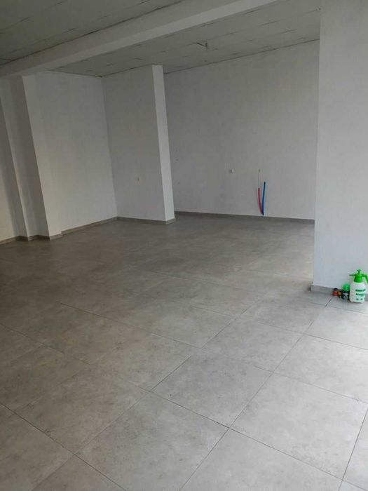 Дава се под наем Магазин в Пловдив, Христо Смирненски - 120 кв.м за 765 € - Снимка #1