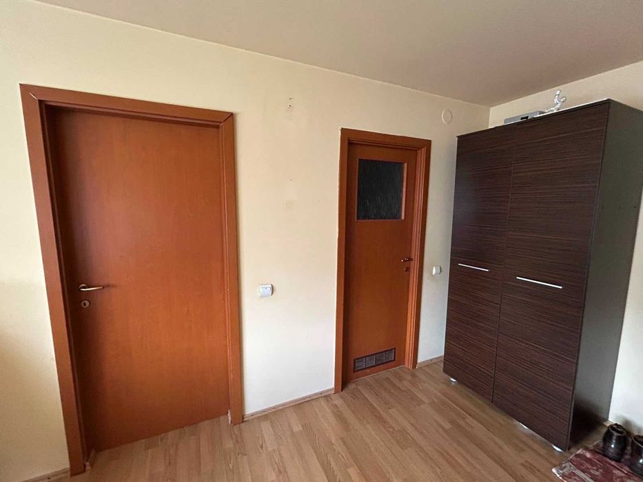 Inchiriez apartament cu o camera zona Ciresica