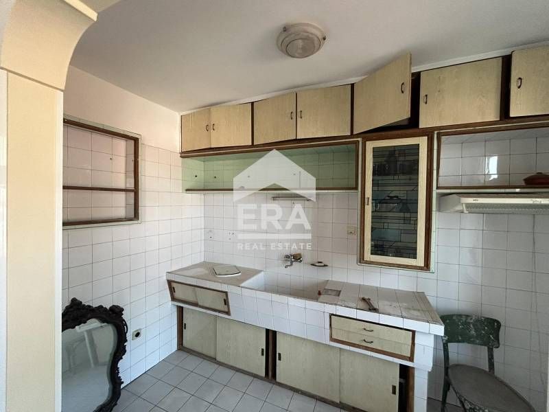 Етаж от къща в кв.,,Хисаря ,,