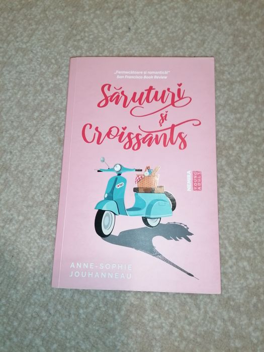 Carte Saruturi si croissants