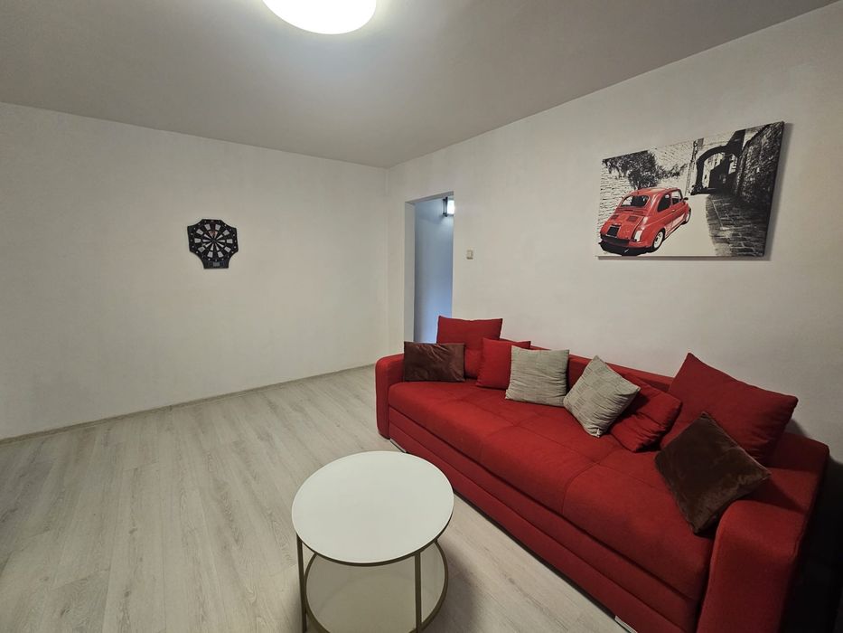 Închiriere apartament cu 2 camere