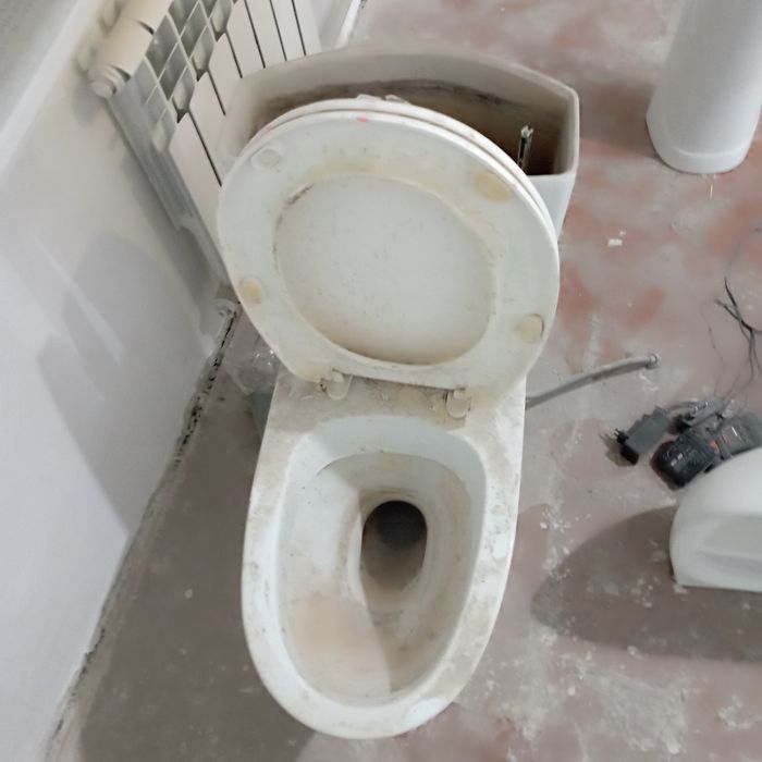 Продаётся унитаз