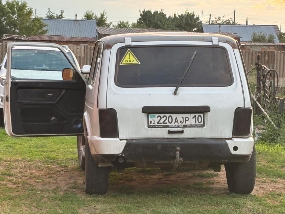Продам автомобиль Нива