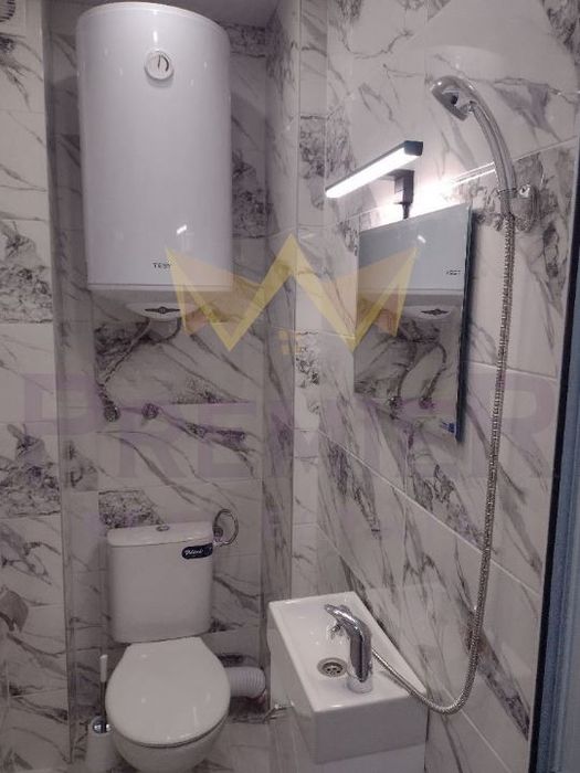 Дава се под наем Тристаен апартамент в Варна, Победа - 86 кв.м за 714 € - Снимка #12