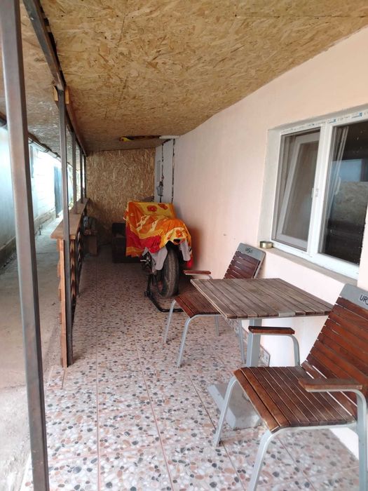 Închiriez apartamente la casa.toate utilitățile,curte,centrala gaz.