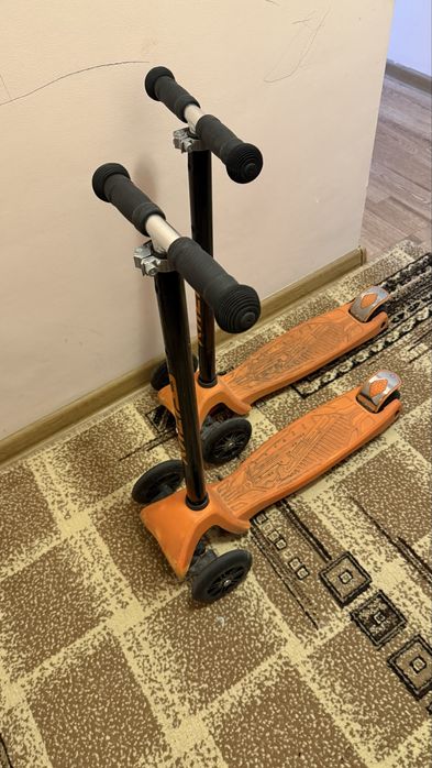 Самокат трехколесный