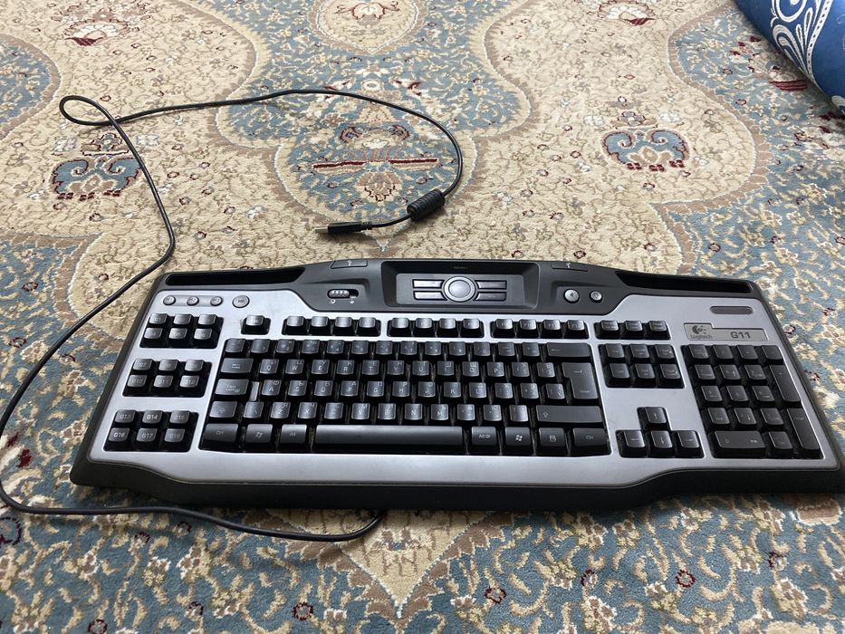 Клавиатура logitech G11 для игр с подсветкой
