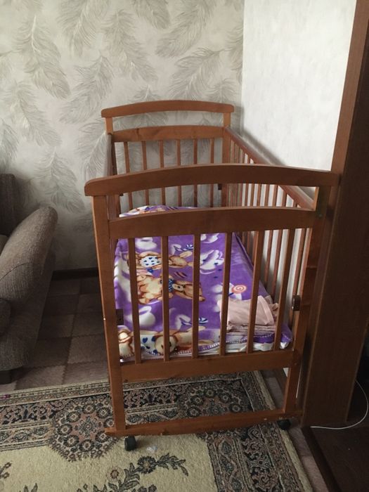Продам детскую кроватку