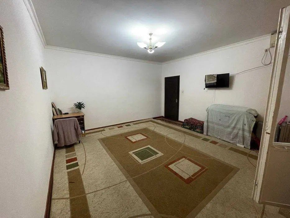 Срочно продаётся однокомнатная квартира 41м² Чиланзар 18