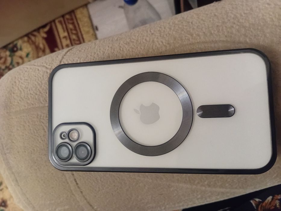 Продам айфон 11 за 100000