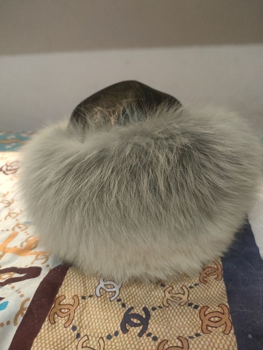 Продаю женскую шапку