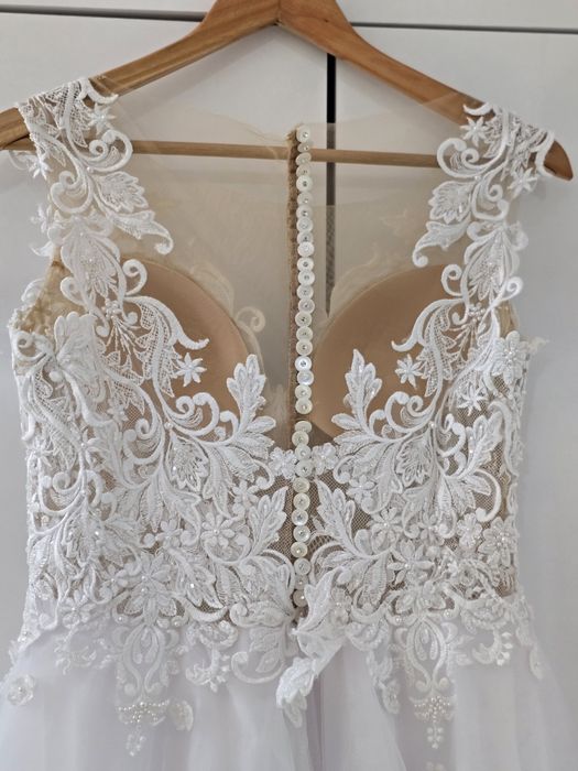 Продавам булчинска рокля