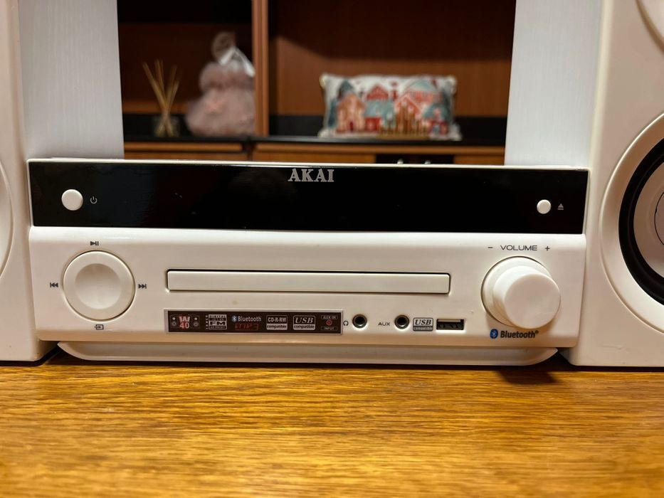 Sistem akai 301 cu bluethooh